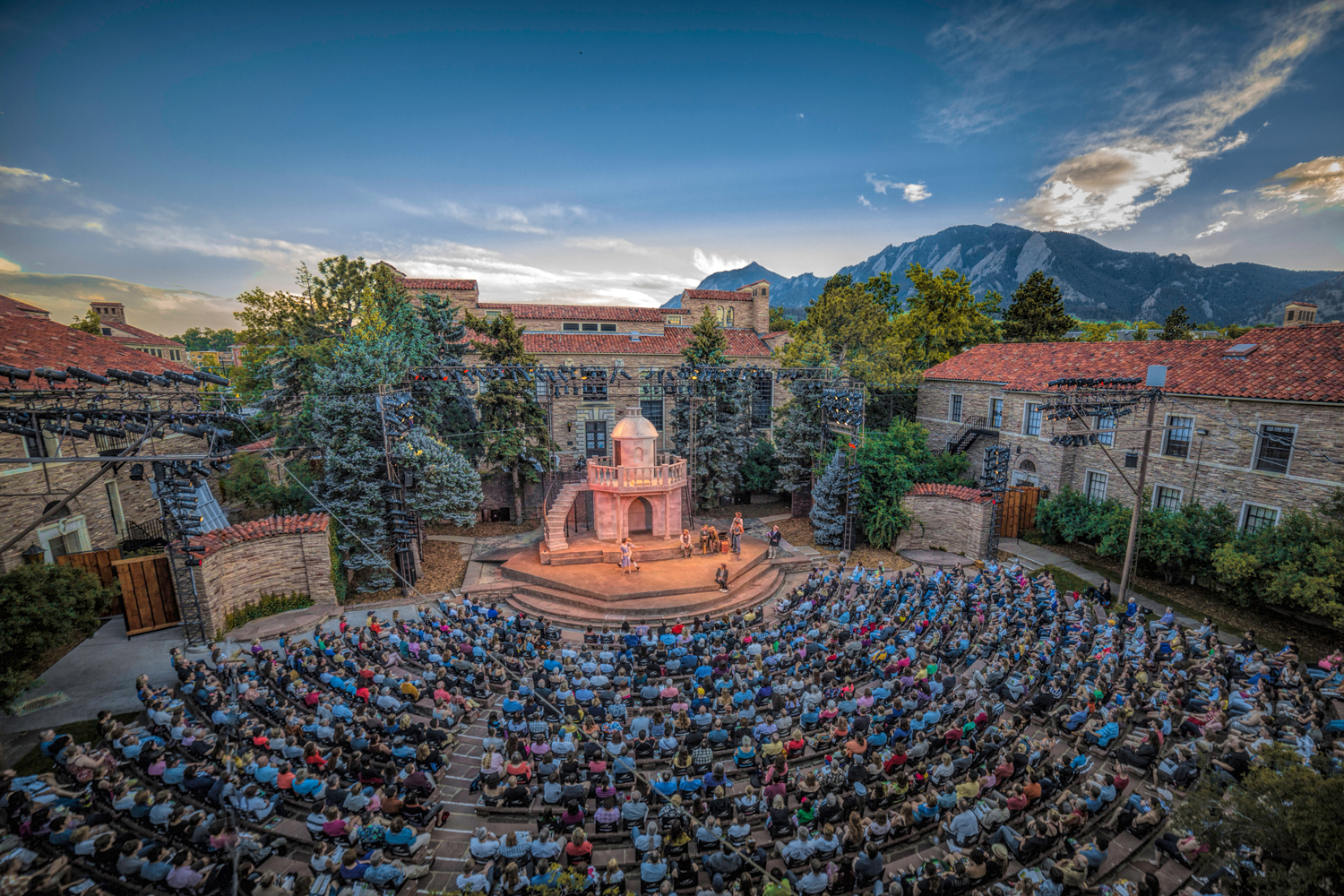 Outdoor theater